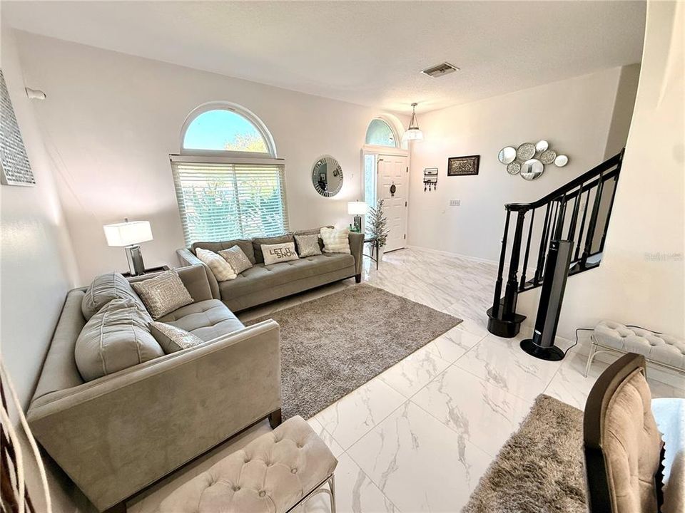 На продажу: $659,000 (3 спален, 2 ванн, 2423 Квадратных фут)