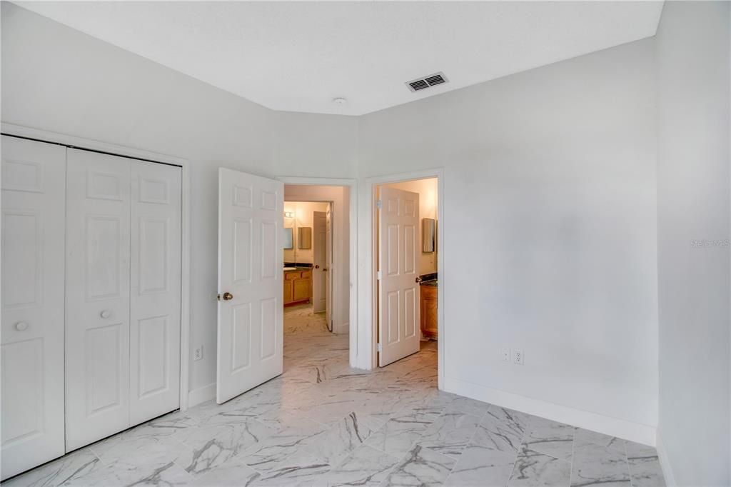 For Rent: $2,200 (4 beds, 3 baths, 1562 Square Feet)