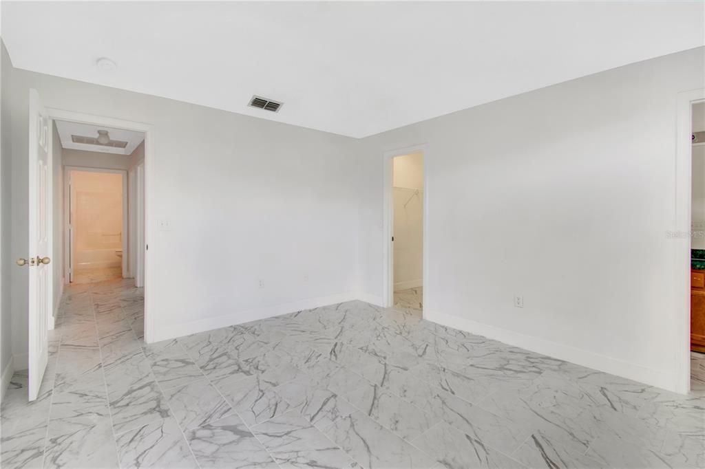 For Rent: $2,200 (4 beds, 3 baths, 1562 Square Feet)