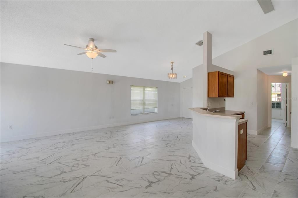 For Rent: $2,200 (4 beds, 3 baths, 1562 Square Feet)