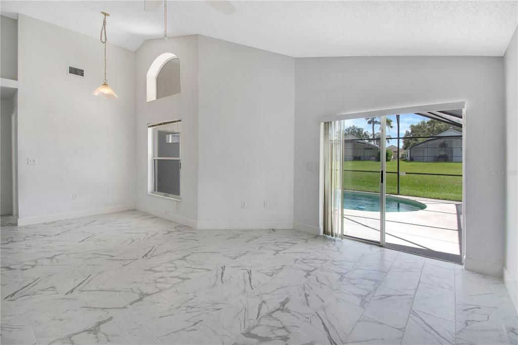 For Rent: $2,200 (4 beds, 3 baths, 1562 Square Feet)