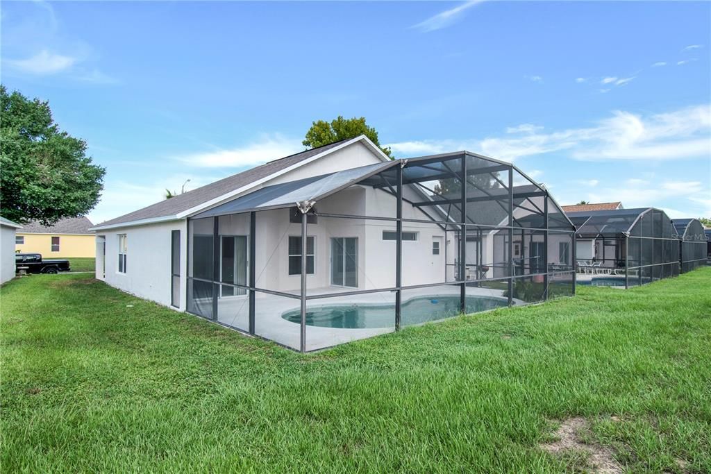 For Rent: $2,200 (4 beds, 3 baths, 1562 Square Feet)