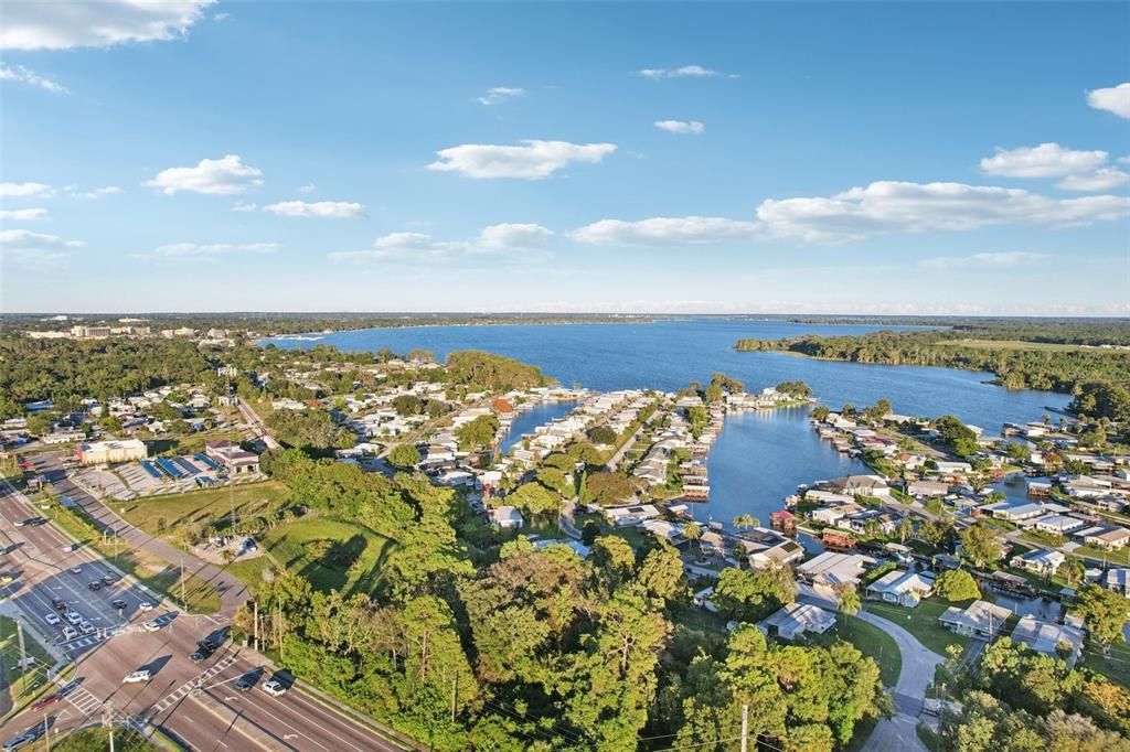 Под контрактом: $250,000 (3 спален, 1 ванн, 988 Квадратных фут)