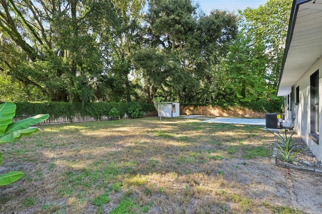 Под контрактом: $250,000 (3 спален, 1 ванн, 988 Квадратных фут)