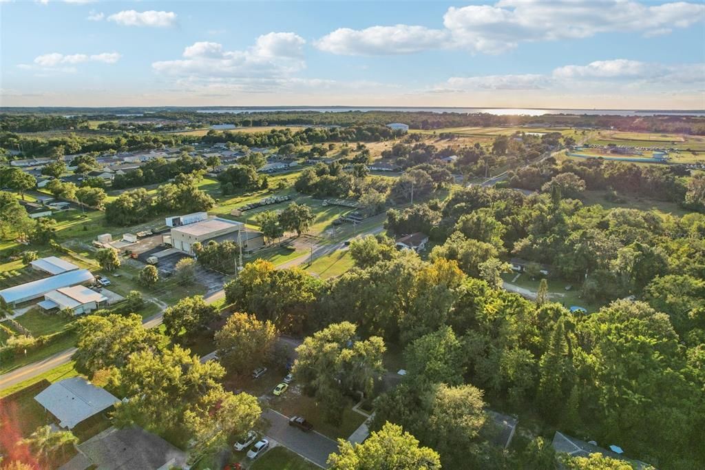 Под контрактом: $250,000 (3 спален, 1 ванн, 988 Квадратных фут)