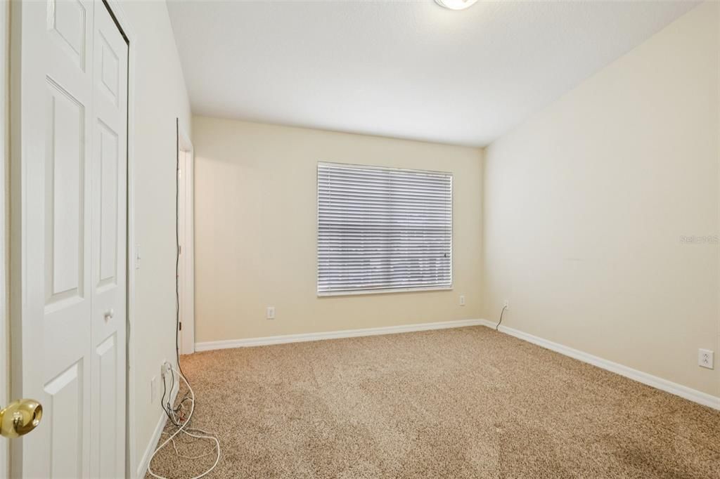 待售: $245,000 (3 贝兹, 3 浴室, 1653 平方英尺)