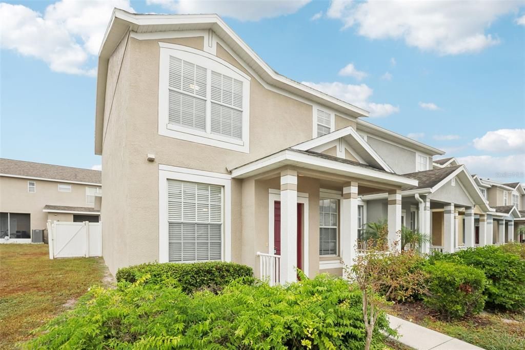 待售: $245,000 (3 贝兹, 3 浴室, 1653 平方英尺)