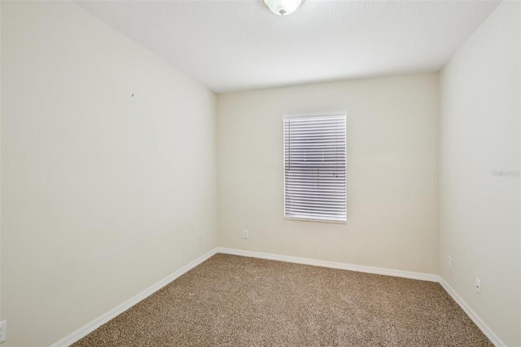 待售: $245,000 (3 贝兹, 3 浴室, 1653 平方英尺)