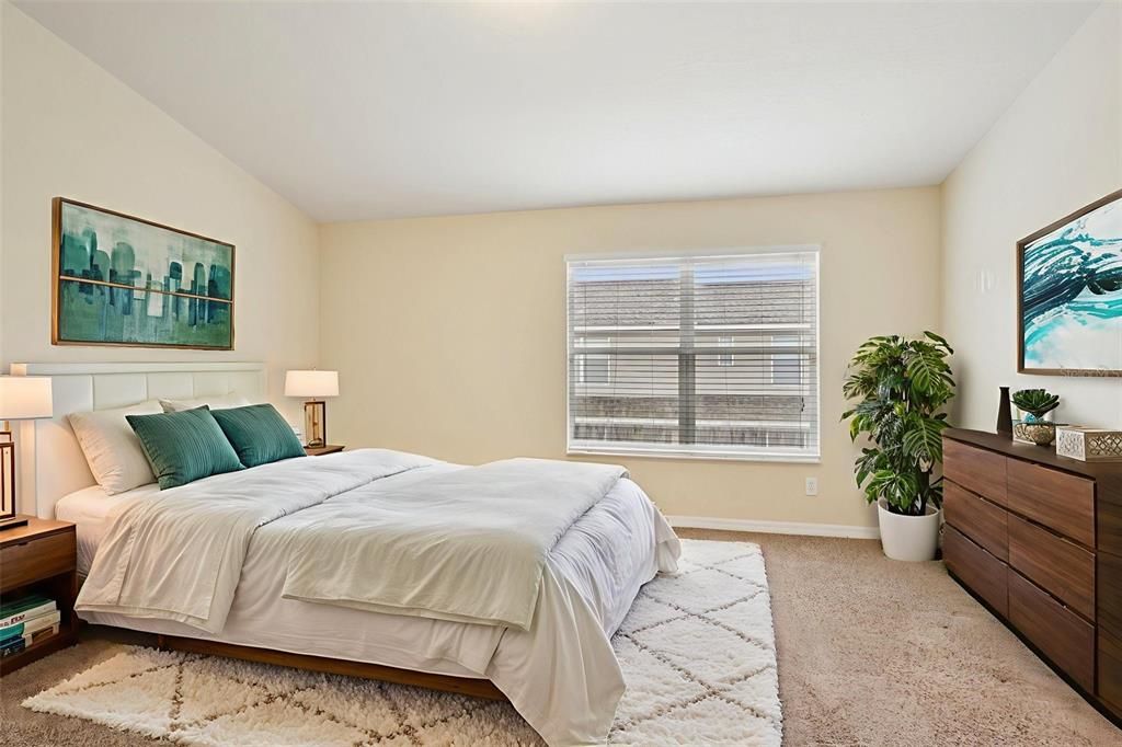 待售: $245,000 (3 贝兹, 3 浴室, 1653 平方英尺)