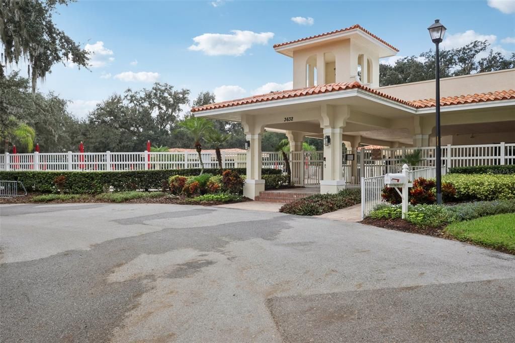 待售: $245,000 (3 贝兹, 3 浴室, 1653 平方英尺)