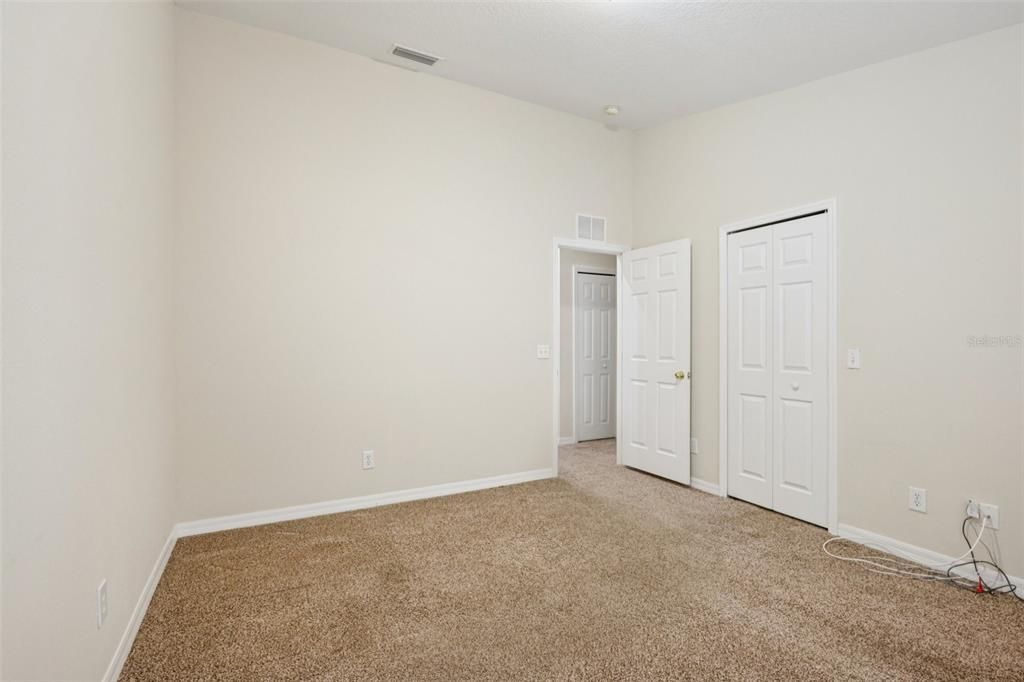 待售: $245,000 (3 贝兹, 3 浴室, 1653 平方英尺)