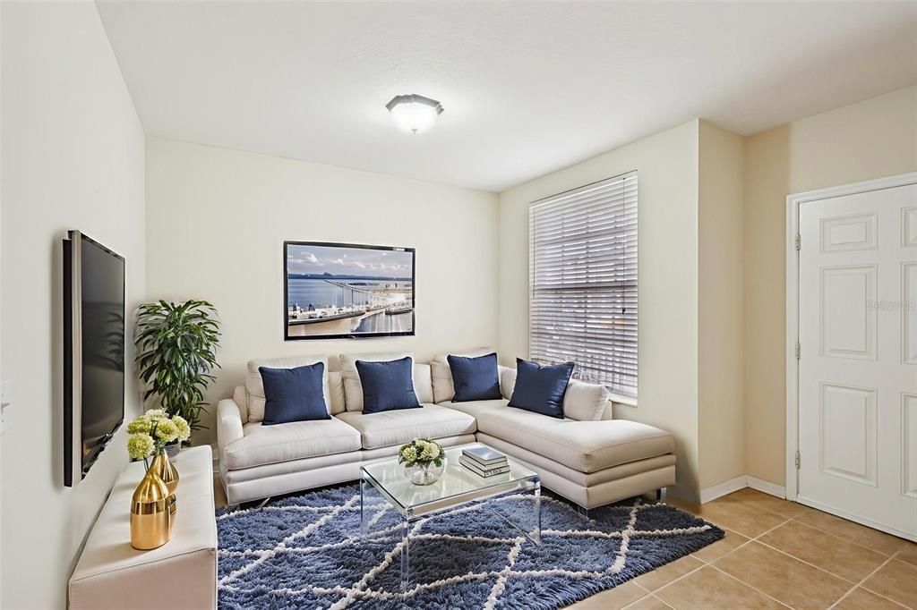 待售: $245,000 (3 贝兹, 3 浴室, 1653 平方英尺)