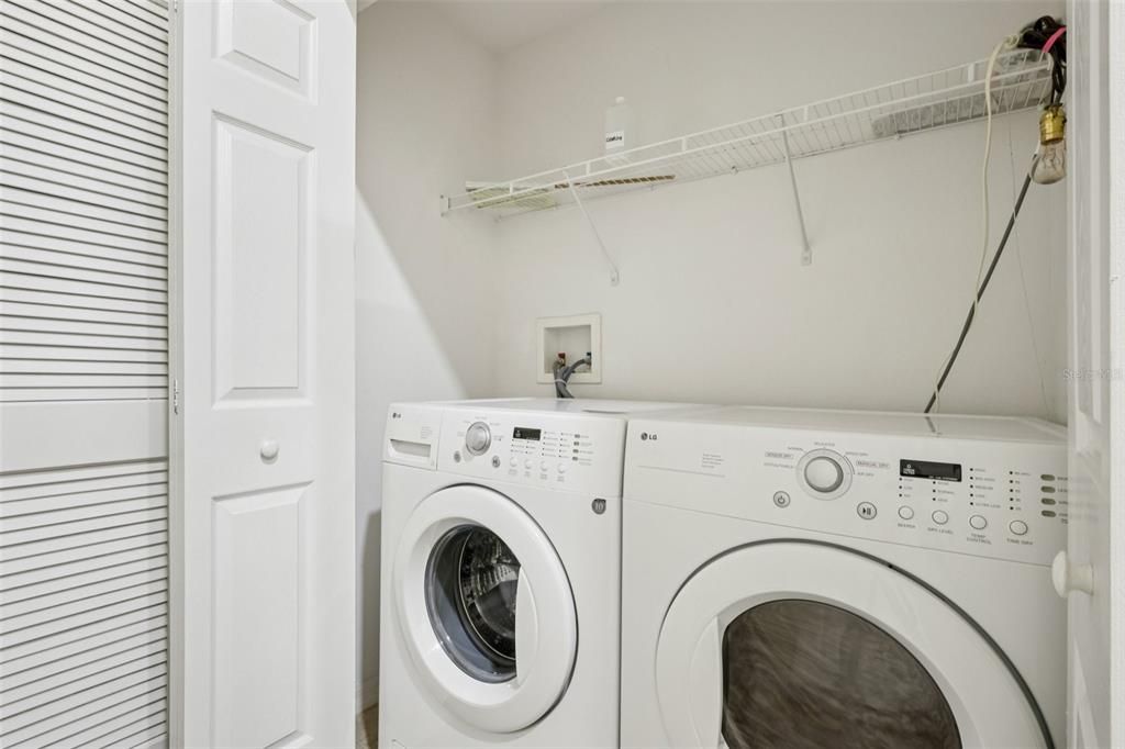 待售: $245,000 (3 贝兹, 3 浴室, 1653 平方英尺)