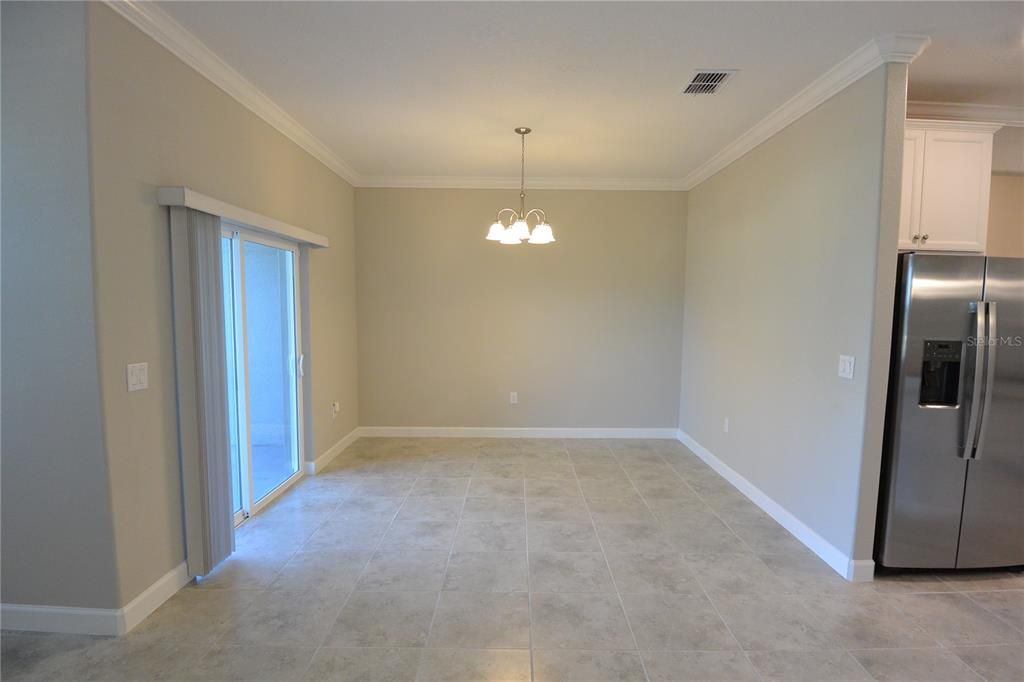 En Venta: $425,000 (3 camas, 2 baños, 2319 Pies cuadrados)