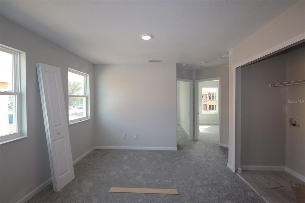 Active With Contract: $476,990 (4 beds, 3 baths, 1769 Square Feet)