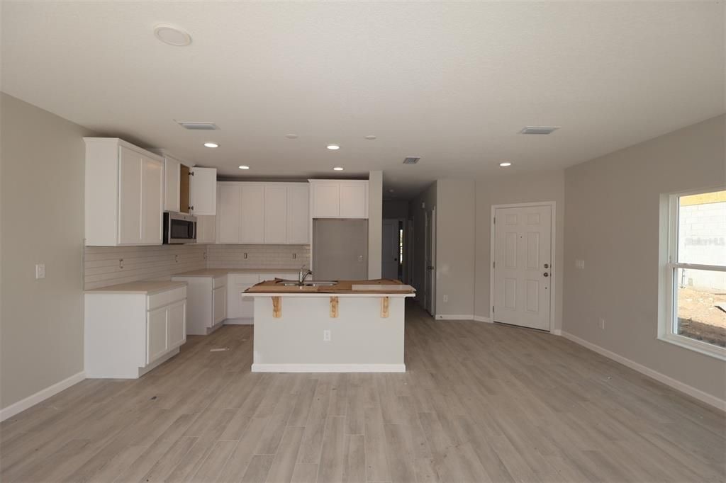 Active With Contract: $476,990 (4 beds, 3 baths, 1769 Square Feet)