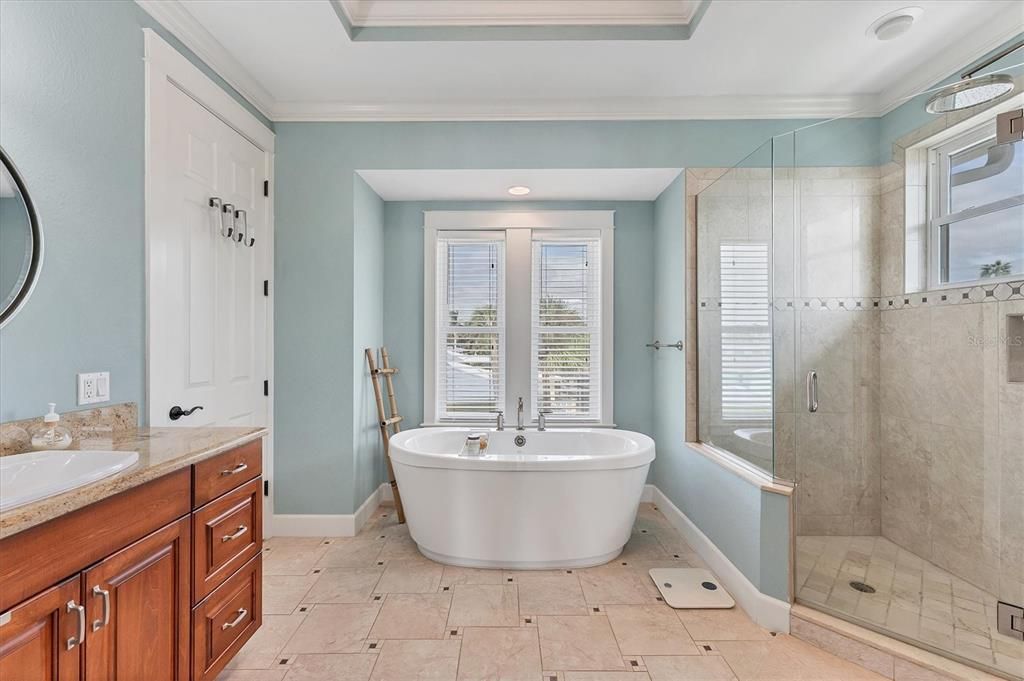 待售: $1,999,000 (3 贝兹, 2 浴室, 2554 平方英尺)