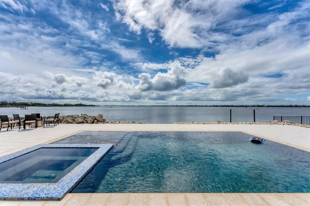 待售: $1,999,000 (3 贝兹, 2 浴室, 2554 平方英尺)