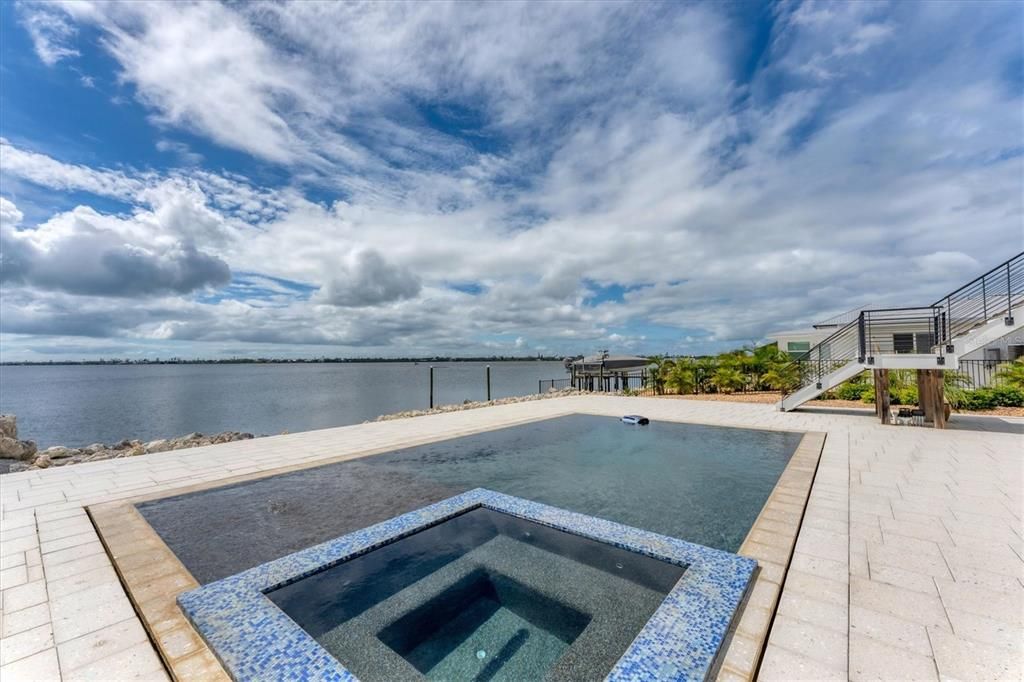 待售: $1,999,000 (3 贝兹, 2 浴室, 2554 平方英尺)