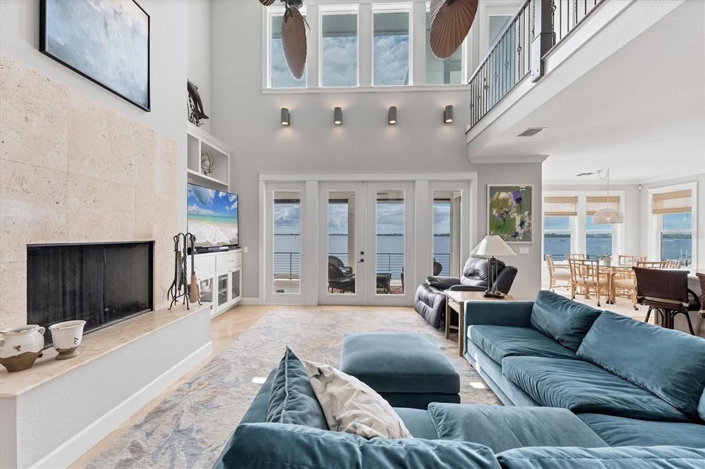 待售: $1,999,000 (3 贝兹, 2 浴室, 2554 平方英尺)