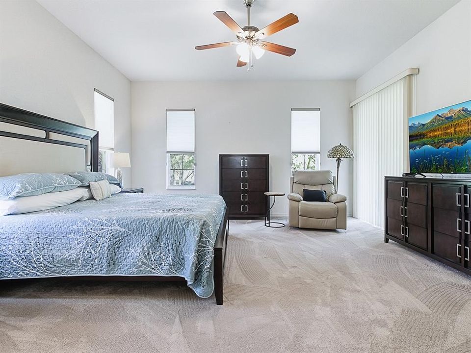 Active With Contract: $469,500 (4 beds, 3 baths, 2700 Square Feet)