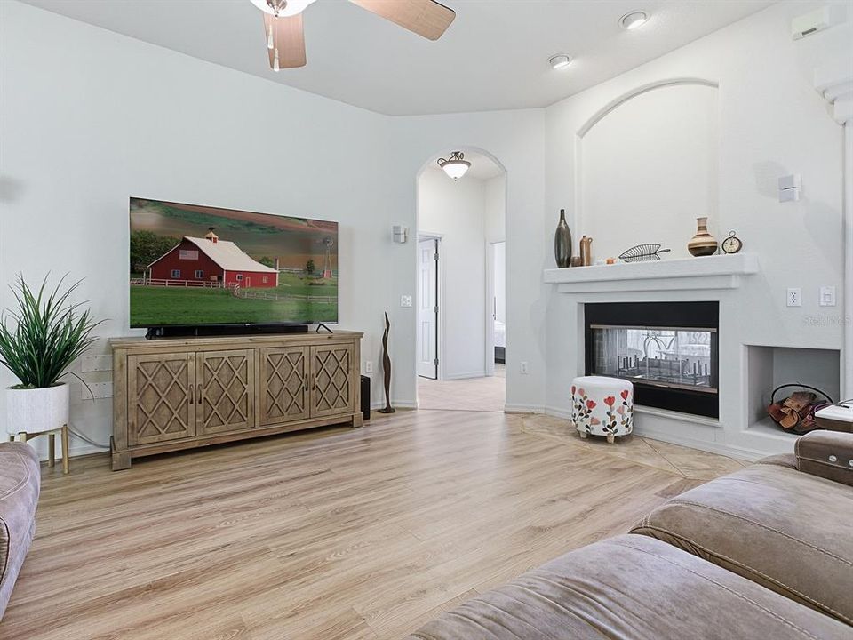 Active With Contract: $469,500 (4 beds, 3 baths, 2700 Square Feet)