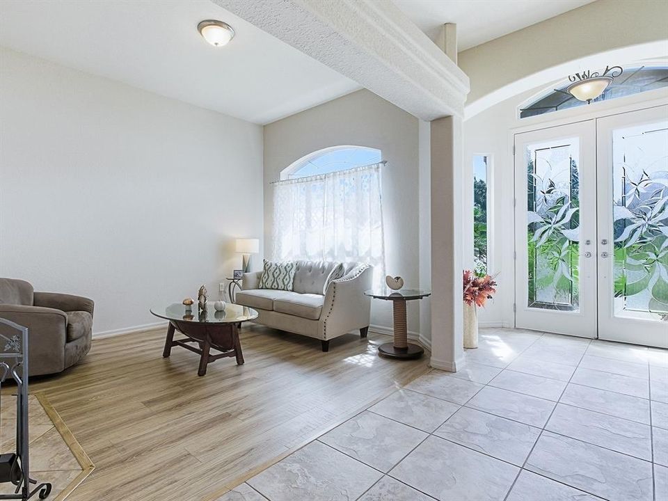 Active With Contract: $469,500 (4 beds, 3 baths, 2700 Square Feet)