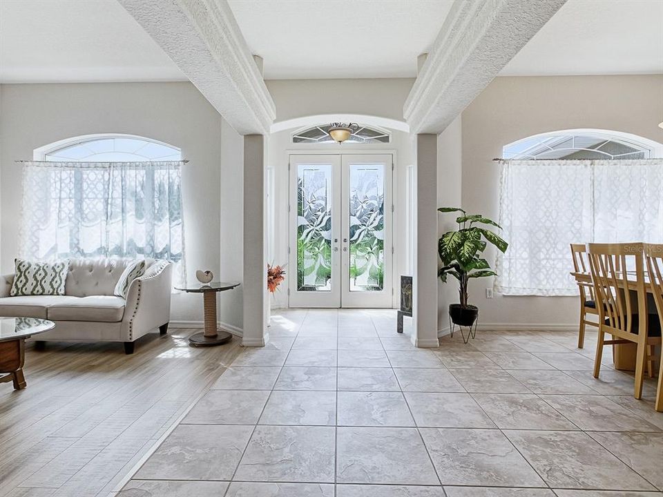 Active With Contract: $469,500 (4 beds, 3 baths, 2700 Square Feet)