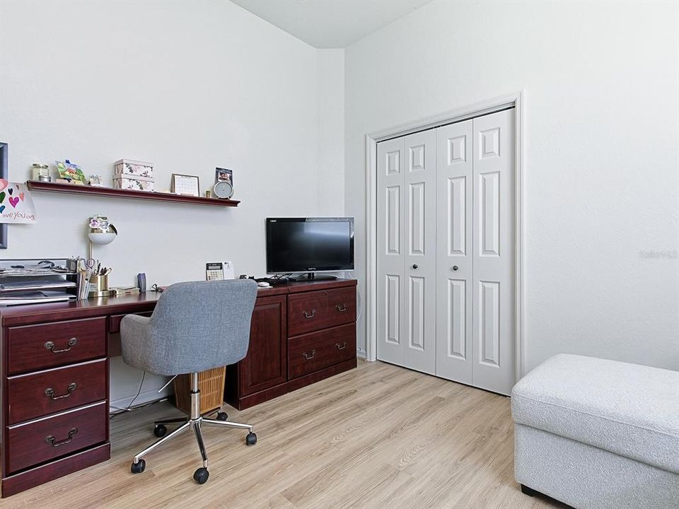 Active With Contract: $469,500 (4 beds, 3 baths, 2700 Square Feet)