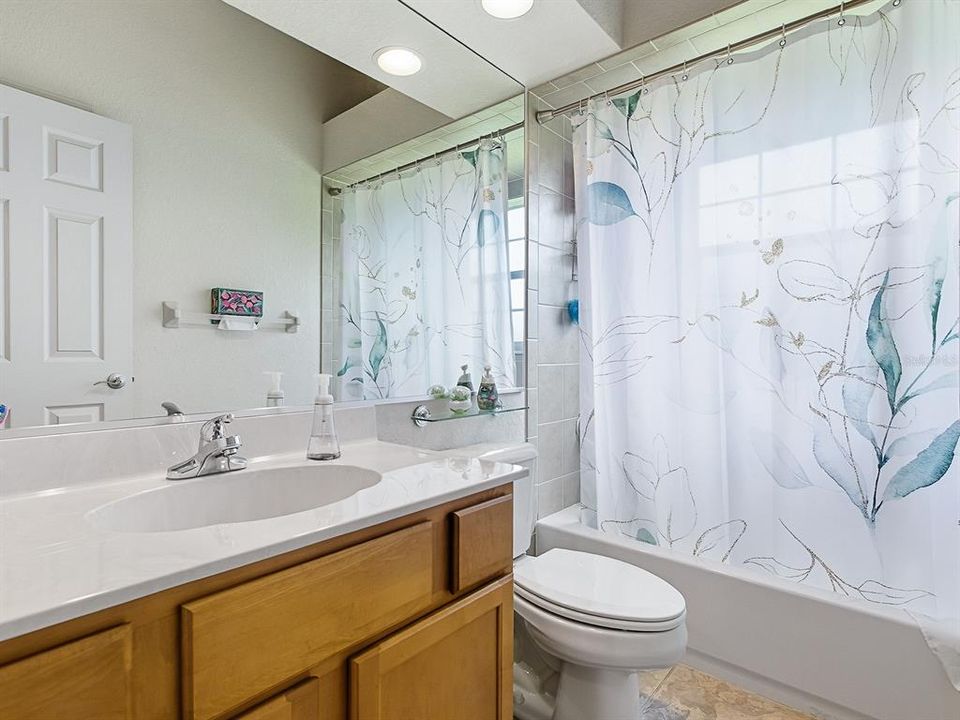 Active With Contract: $469,500 (4 beds, 3 baths, 2700 Square Feet)