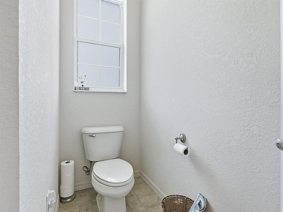 Active With Contract: $469,500 (4 beds, 3 baths, 2700 Square Feet)