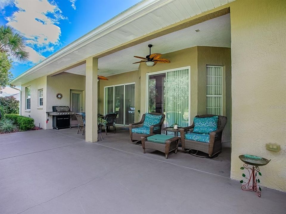 Active With Contract: $469,500 (4 beds, 3 baths, 2700 Square Feet)