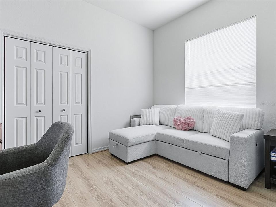 Active With Contract: $469,500 (4 beds, 3 baths, 2700 Square Feet)