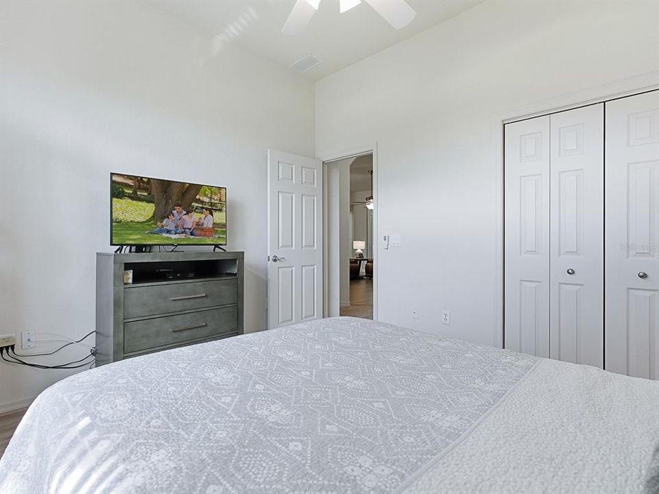 Active With Contract: $469,500 (4 beds, 3 baths, 2700 Square Feet)