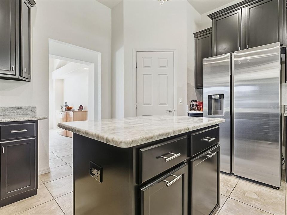 Active With Contract: $469,500 (4 beds, 3 baths, 2700 Square Feet)