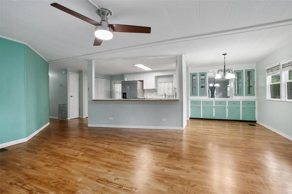 En Venta: $215,900 (2 camas, 2 baños, 1152 Pies cuadrados)