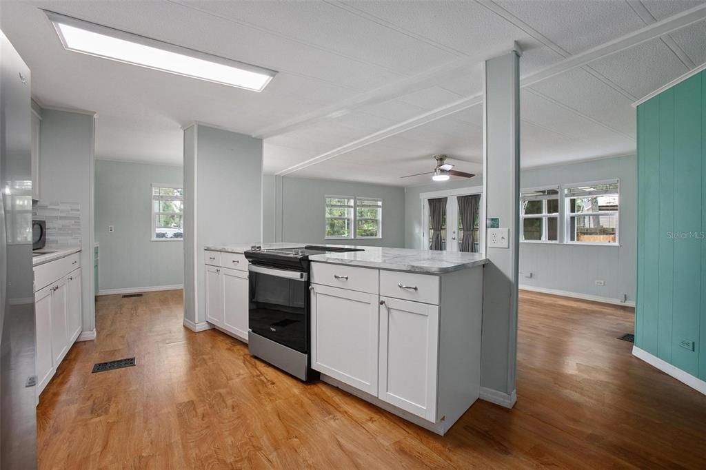 En Venta: $215,900 (2 camas, 2 baños, 1152 Pies cuadrados)