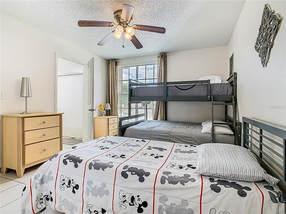 For Sale: $299,990 (2 beds, 2 baths, 1012 Square Feet)