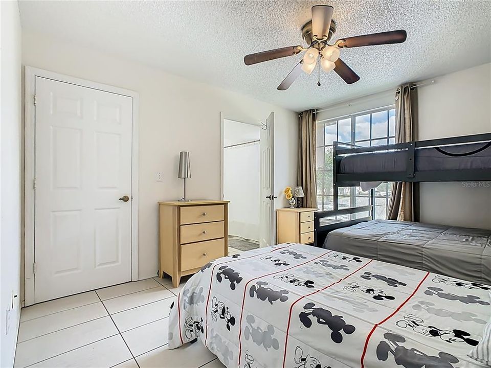 For Sale: $299,990 (2 beds, 2 baths, 1012 Square Feet)