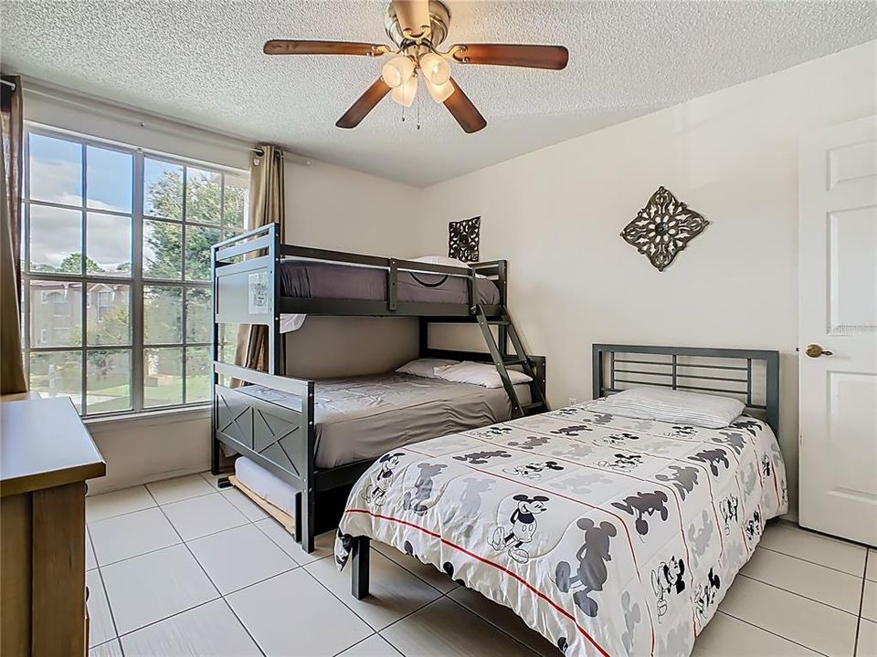 For Sale: $299,990 (2 beds, 2 baths, 1012 Square Feet)