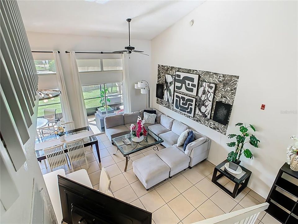 For Sale: $299,990 (2 beds, 2 baths, 1012 Square Feet)