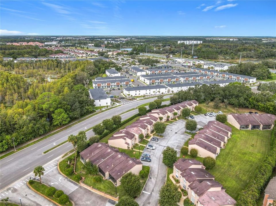 For Sale: $299,990 (2 beds, 2 baths, 1012 Square Feet)