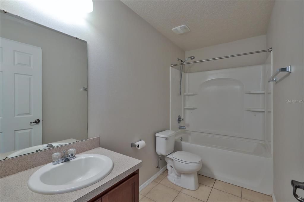 待售: $234,500 (2 贝兹, 2 浴室, 1338 平方英尺)