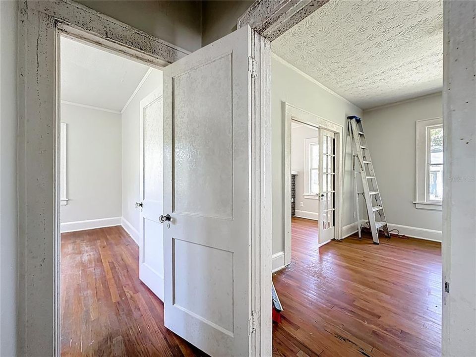 For Sale: $234,900 (3 beds, 1 baths, 1323 Square Feet)