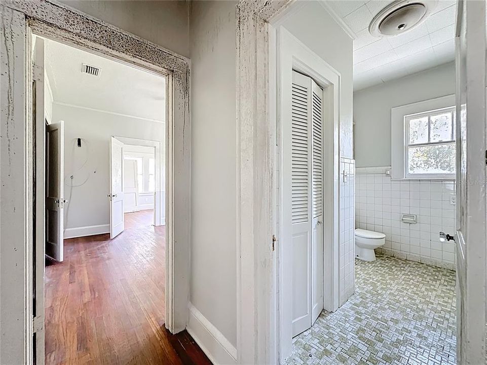 For Sale: $234,900 (3 beds, 1 baths, 1323 Square Feet)