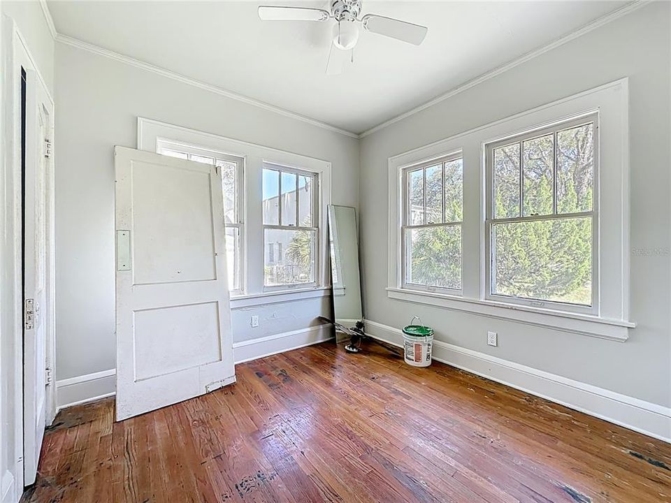 For Sale: $234,900 (3 beds, 1 baths, 1323 Square Feet)