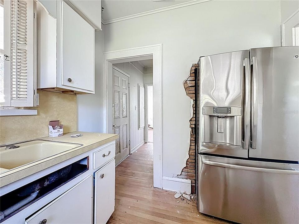 For Sale: $234,900 (3 beds, 1 baths, 1323 Square Feet)