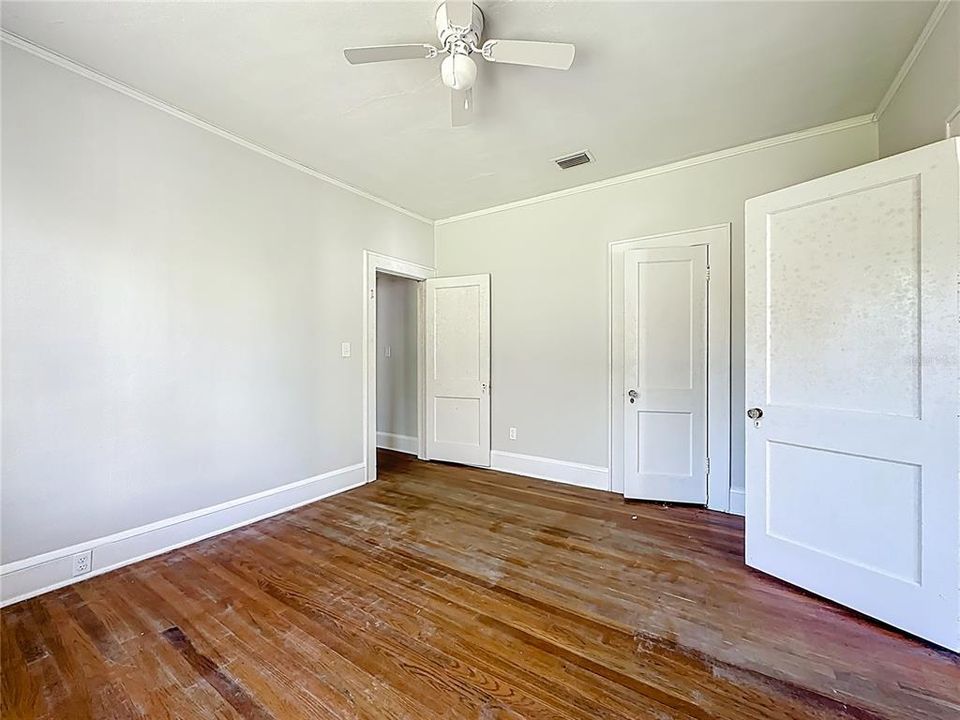 For Sale: $234,900 (3 beds, 1 baths, 1323 Square Feet)