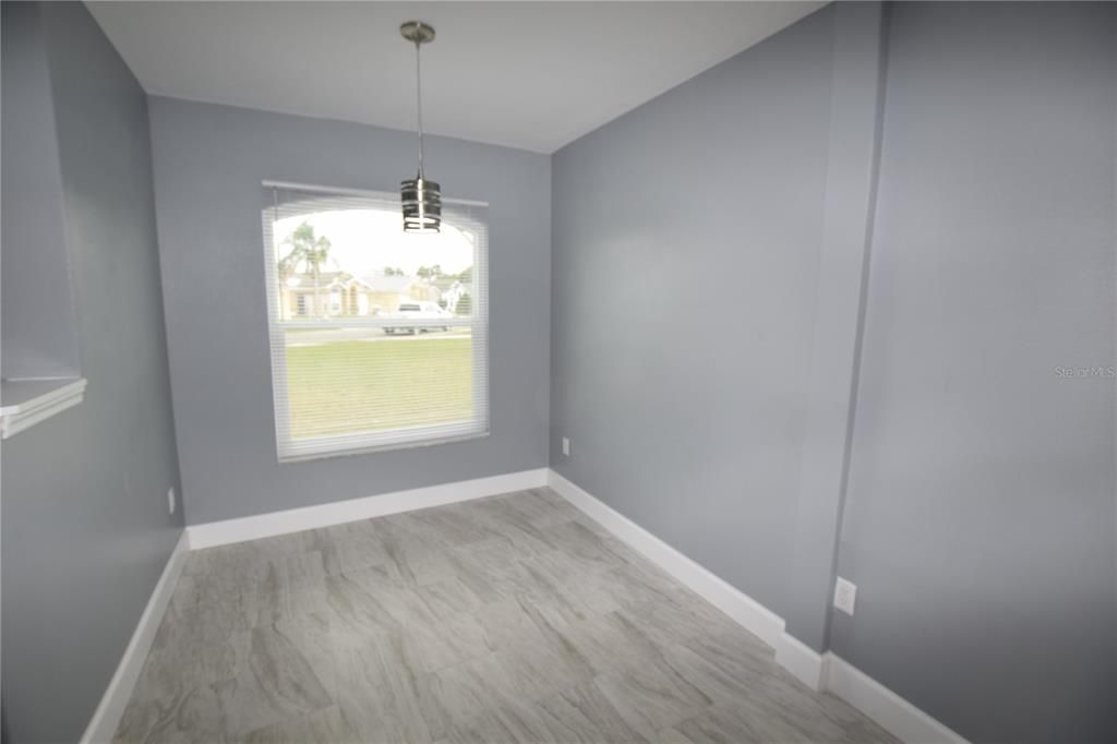 For Rent: $2,095 (3 beds, 2 baths, 1097 Square Feet)