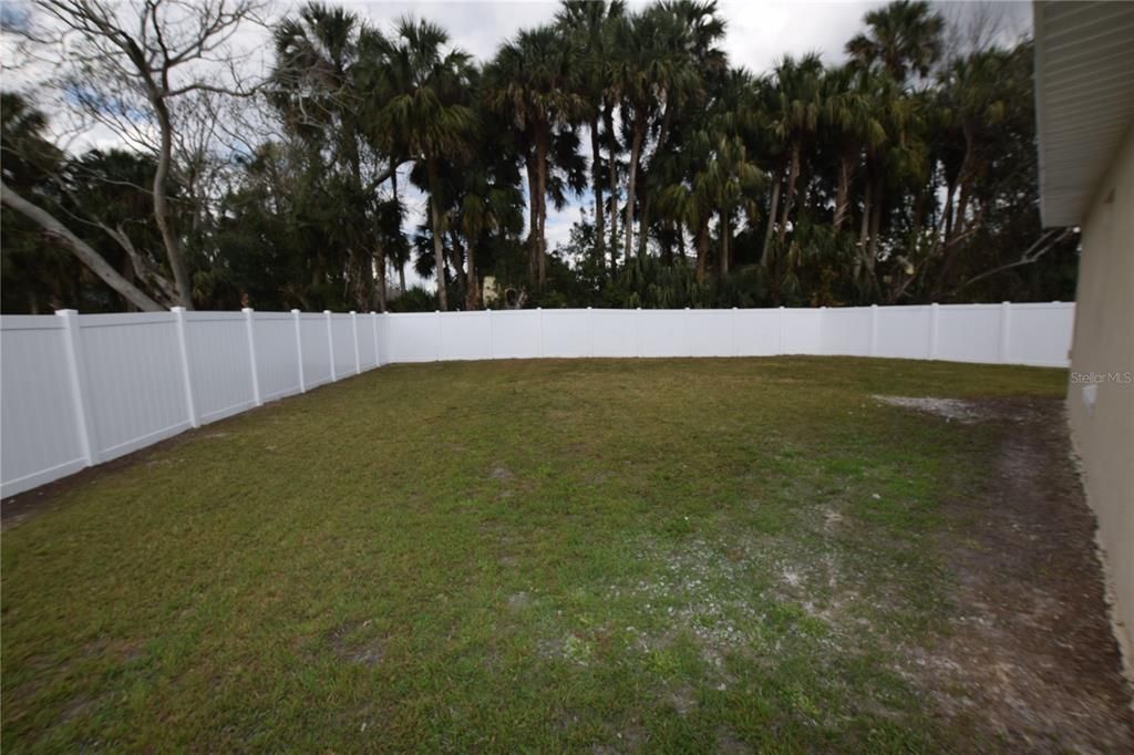 For Rent: $2,095 (3 beds, 2 baths, 1097 Square Feet)